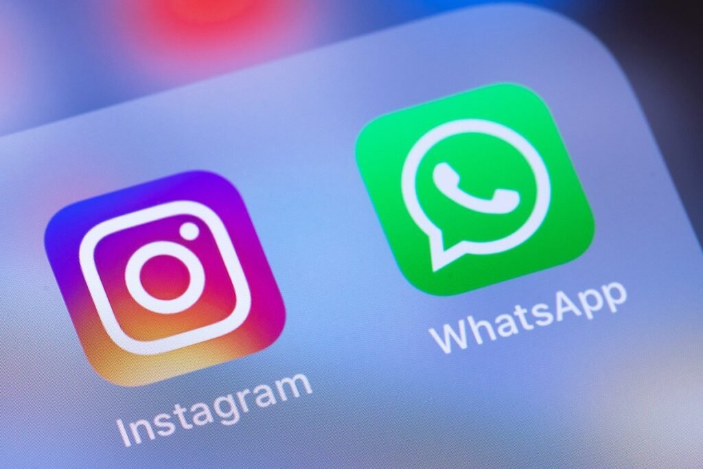 WhatsApp and Instagram are down