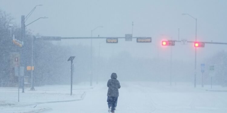 Dangerously cold temps blast much of the US, keeping schools closed and flights grounded