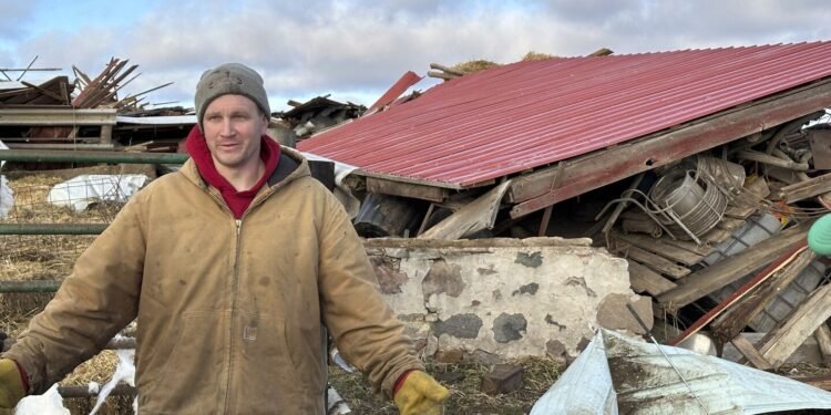 Summer-like conditions with record temperatures lead to first Wisconsin tornadoes in February