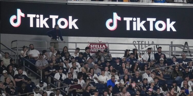 Bill that could make TikTok unavailable in the US advances quickly in the House