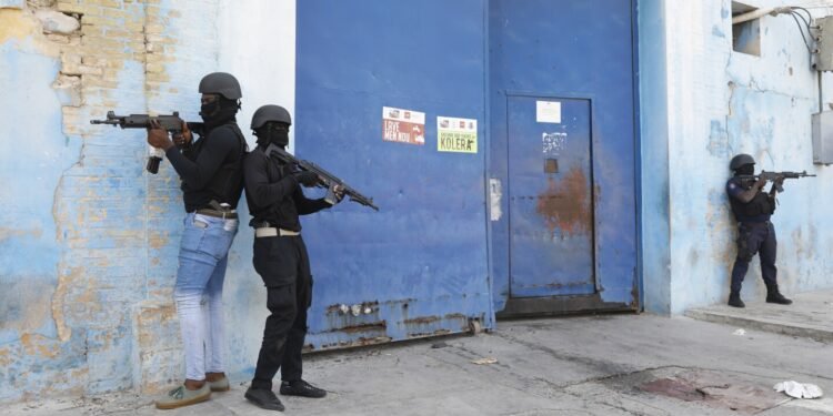 Looting is on the rise in Haiti. Among the victims: UNICEF and Guatemala’s consul