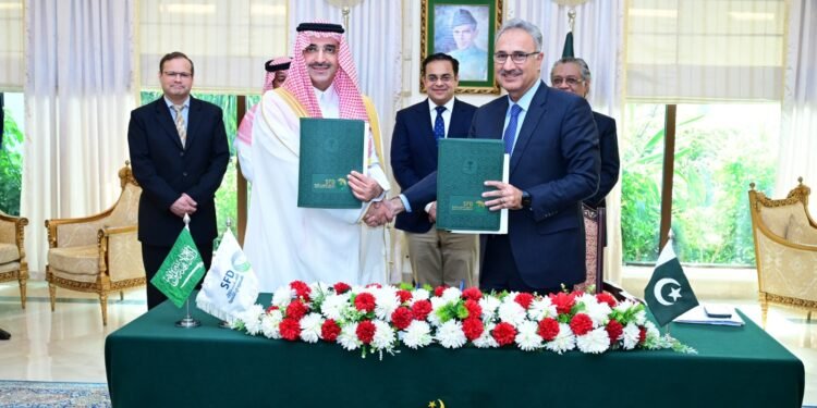 Pakistan, SFD sign $107 mln hydropower agreements