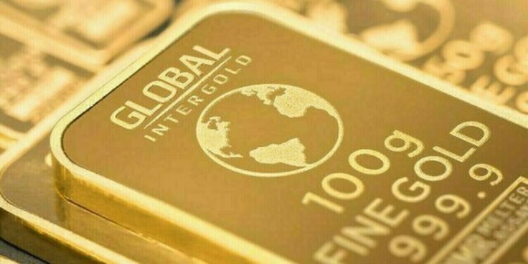 Gold continues to shine, gains another Rs2,800 per tola in Pakistan