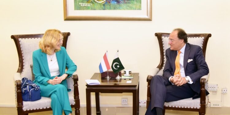 Pakistan, Netherlands agree to explore new opportunities for partnership