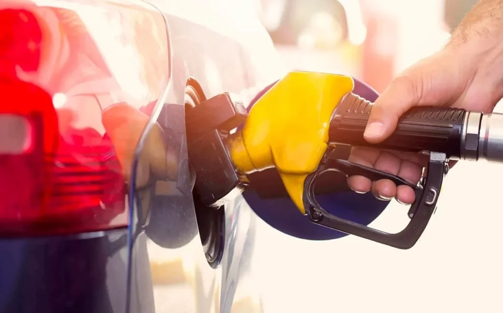Top Petrol Saving Tips for Pakistani Drivers