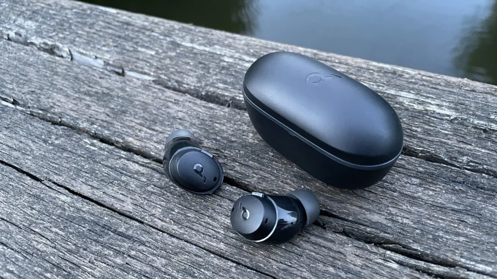 Best Earbuds Under 20000 in Pakistan