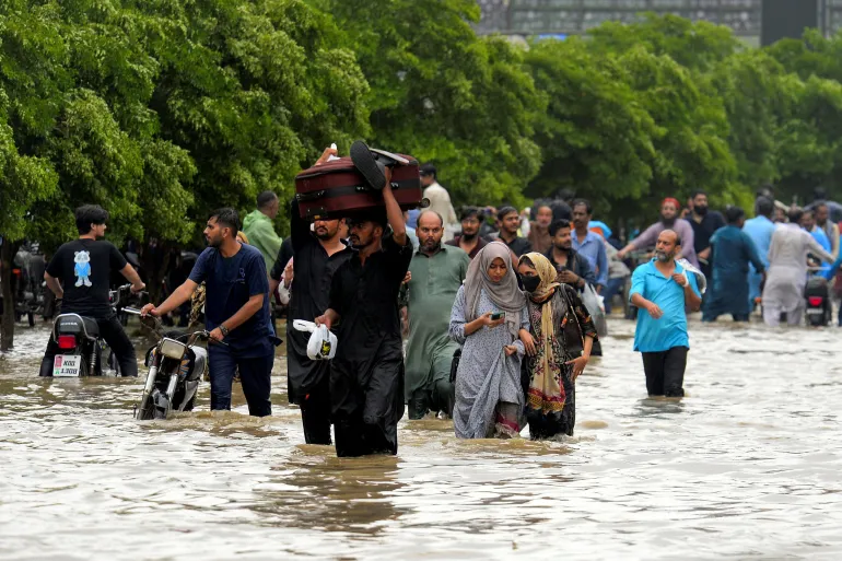 Pakistan reels from deadly floods as ADB pledges $2B rail upgrade Pakistan floods