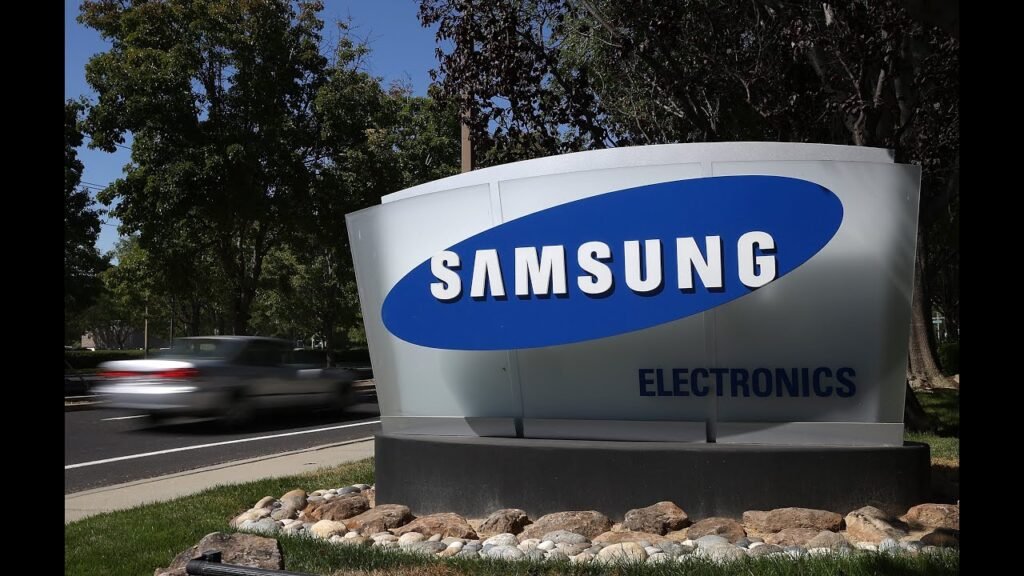 Samsung Overtakes Apple in Global Smartphone Shipments