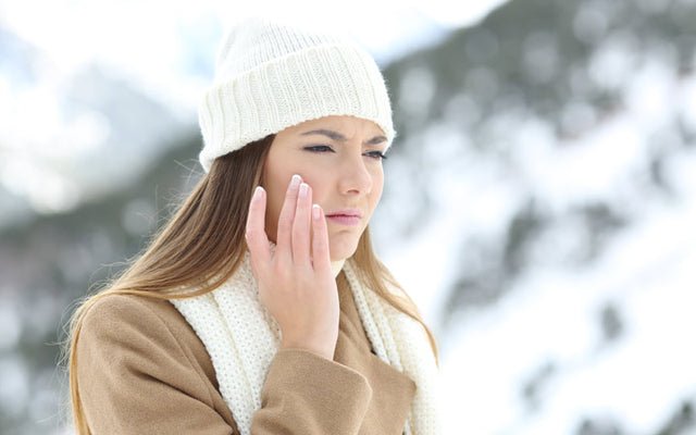 Common Winter Skin Problems & How to Prevent Them (Simple Guide 2025) Winter Skin Problems Guide