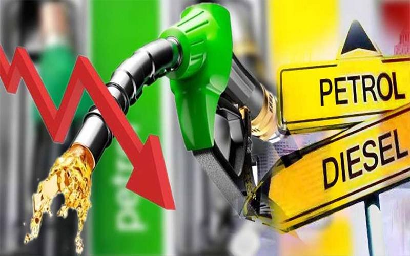 Petrol Price Cut Ahead? Pakistanis Await Friday Decision
