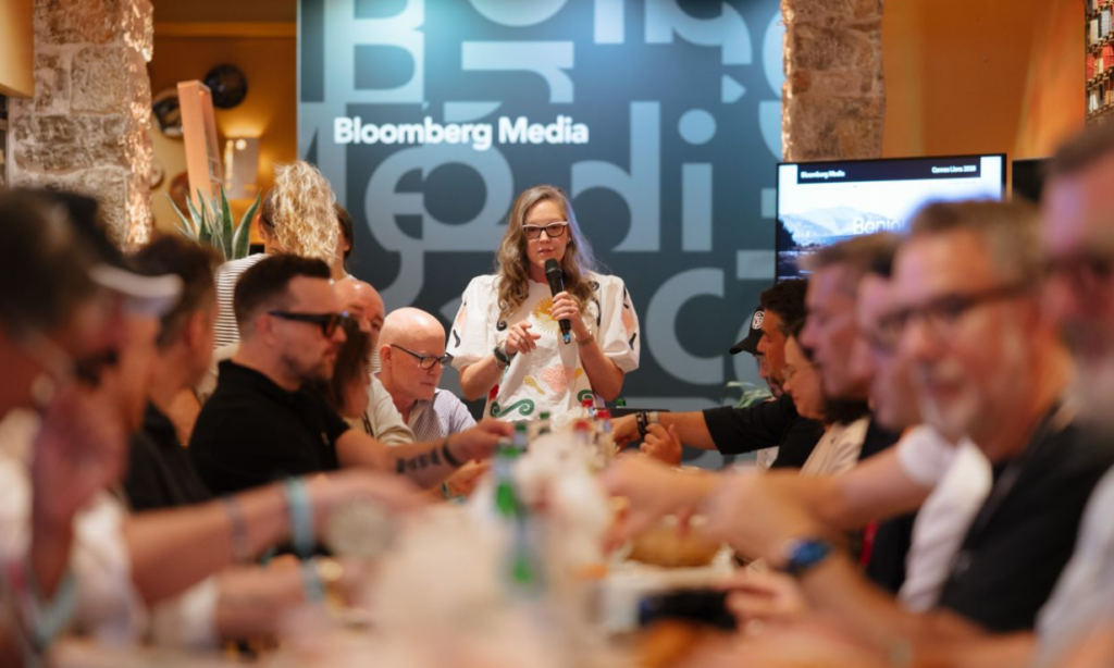 A Trillion-Dollar Industry at a Crossroads — How AI Is Reshaping Every Dollar of Global Advertising