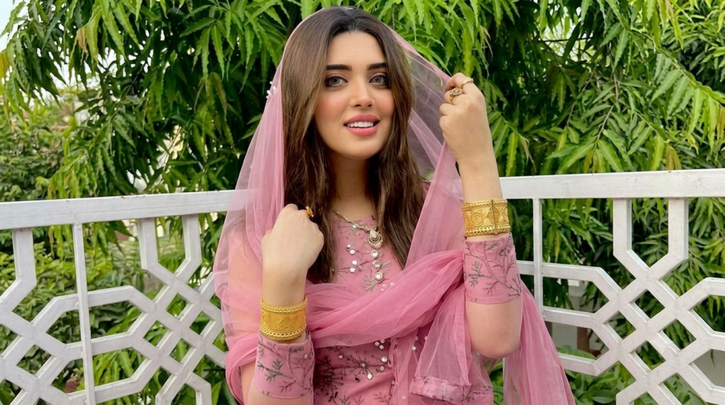 Kanwal Aftab Speaks Out, Post-Hajj Criticism Sparks Online Debate Kanwal Aftab pic in Pink dress