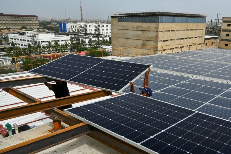 New Solar Policy? Government Proposes Costlier Electricity Units for Solar Users