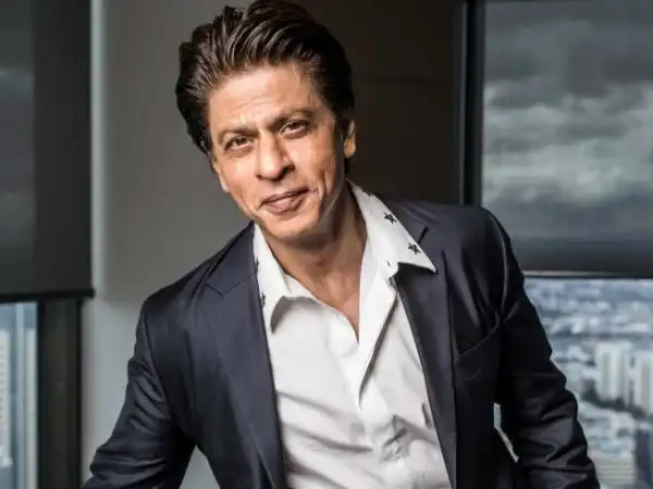 Shah Rukh Khan unfazed by Hollywood clash, calls ‘King’ the ‘tasty tikki’ at the centre