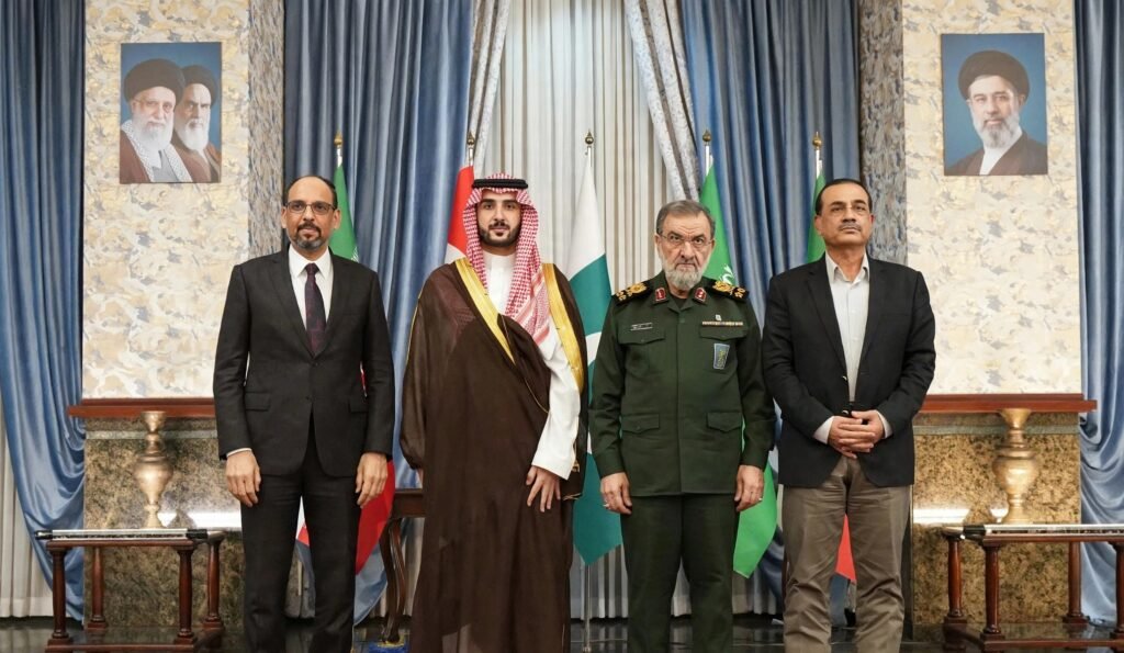 Senior officials of the Makkah Defence Agreement meet with Iranian leadership, agree to continue talks to strengthen cooperation.